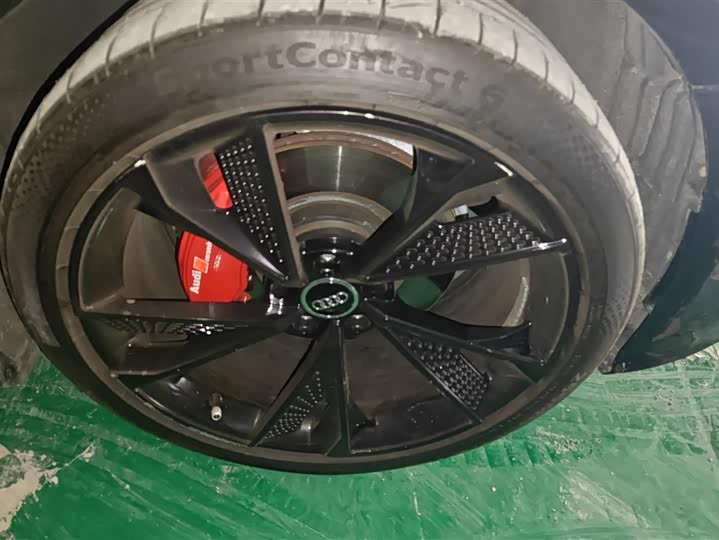 Фото 6 - Audi A6