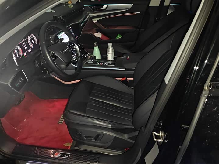 Фото 9 - Audi A6