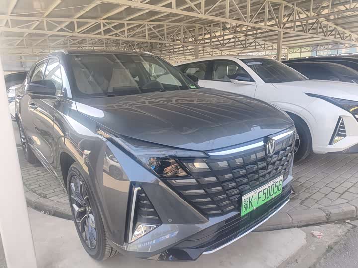 Фото 1 - Changan UNI-Z Hybrid