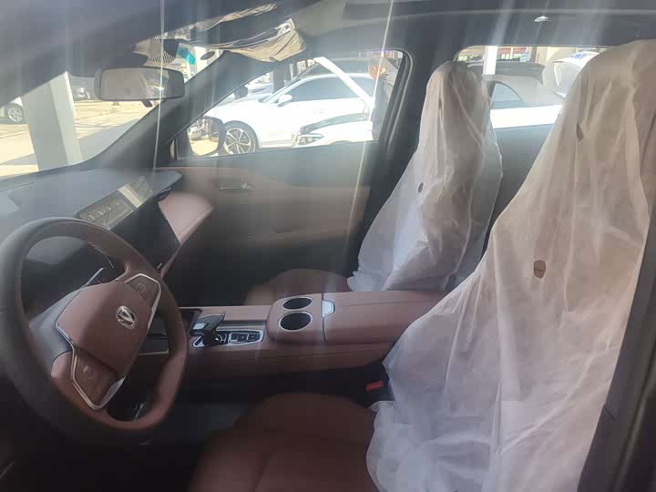 Фото 5 - Changan UNI-Z Hybrid