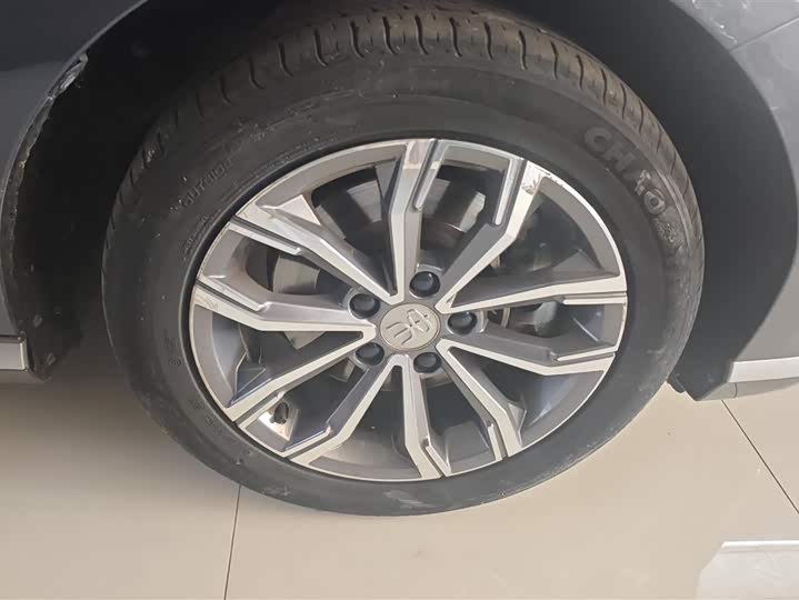 Фото 6 - BYD Song Max