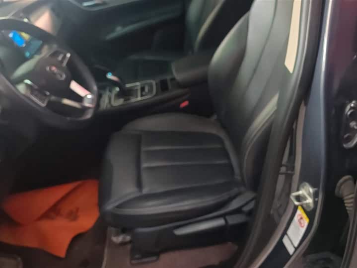 Фото 9 - BYD Song Max