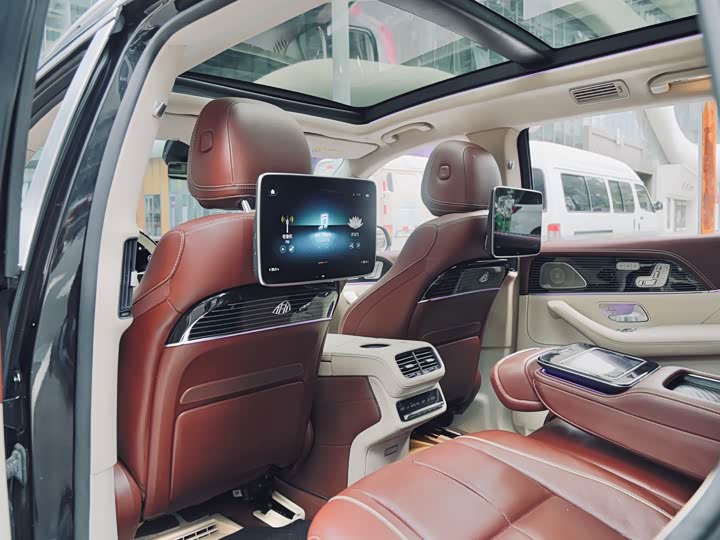 Фото 9 - Mercedes-Benz Maybach GLS