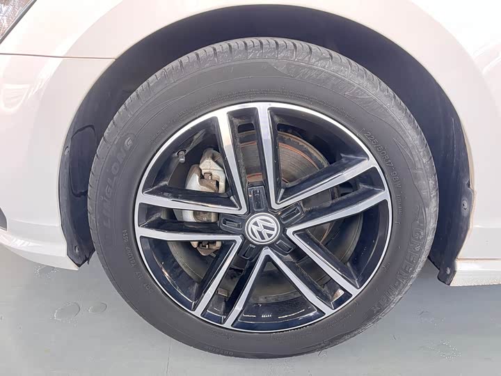 Фото 4 - Volkswagen Lamando L