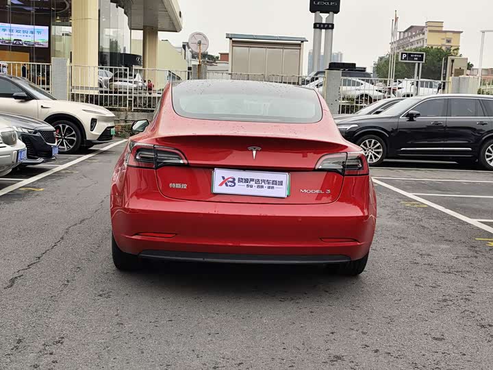 Фото 5 - Tesla Model 3