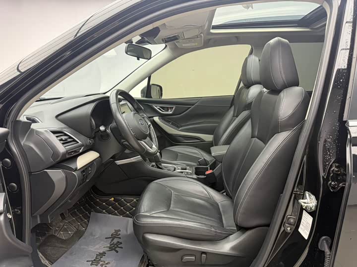 Фото 7 - Subaru Forester