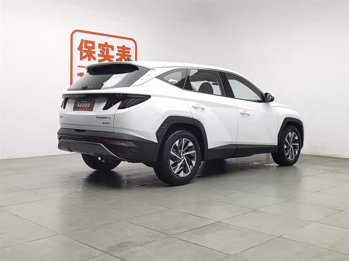 Фото 2 - Hyundai Tucson L