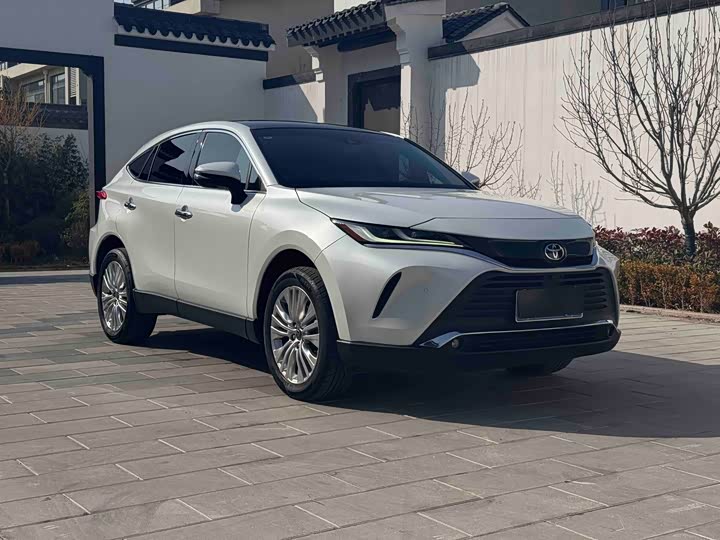 Фото 3 - Toyota Harrier