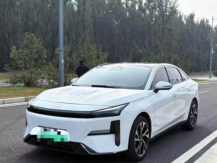 Фото 1 - Geely Galaxy L6