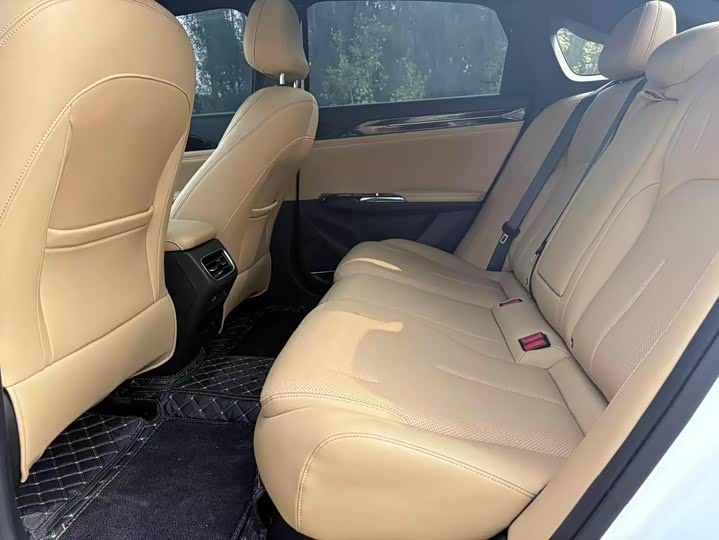 Фото 8 - Geely Galaxy L6