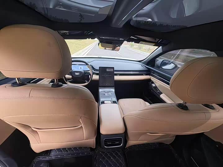 Фото 9 - Geely Galaxy L6