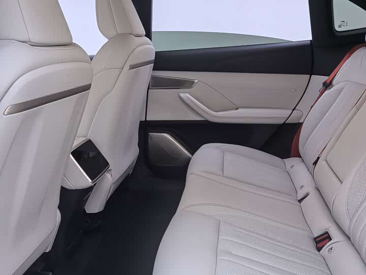 Фото 6 - Nio Onvo L60