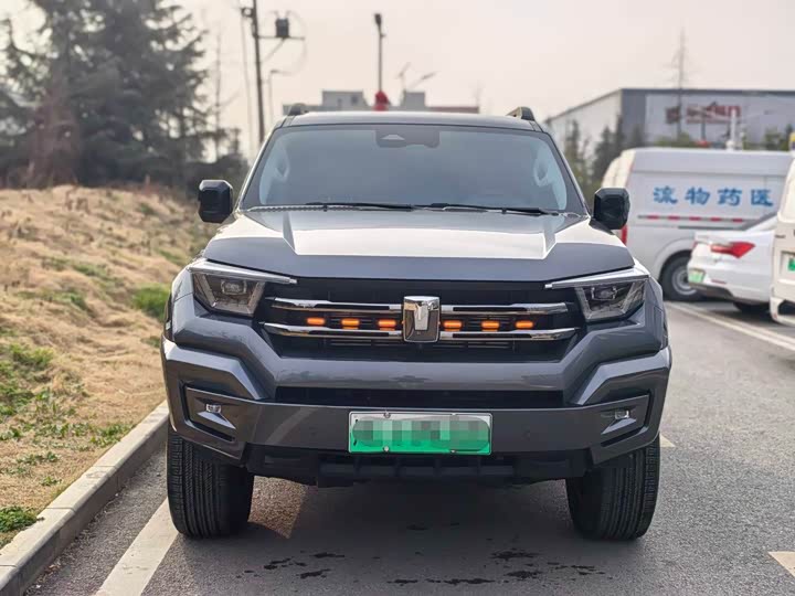 Photo 2 - Tank 400 Hybrid