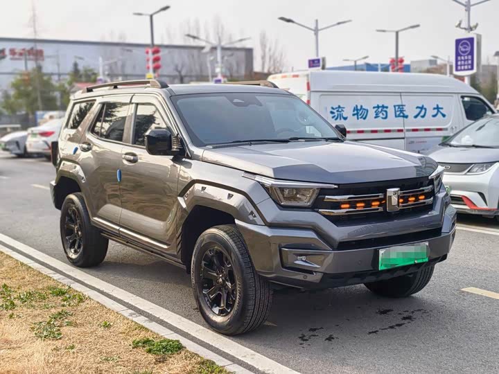 Photo 3 - Tank 400 Hybrid