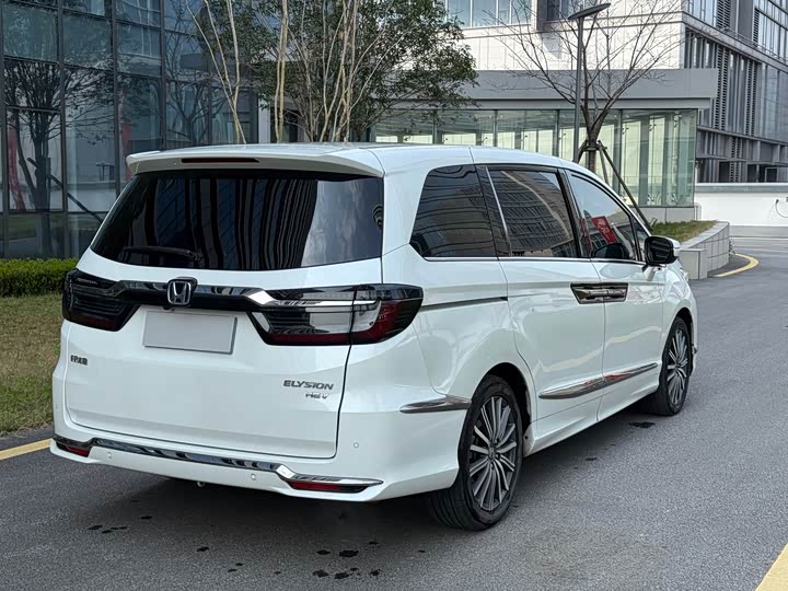 Фото 6 - Honda Elysion