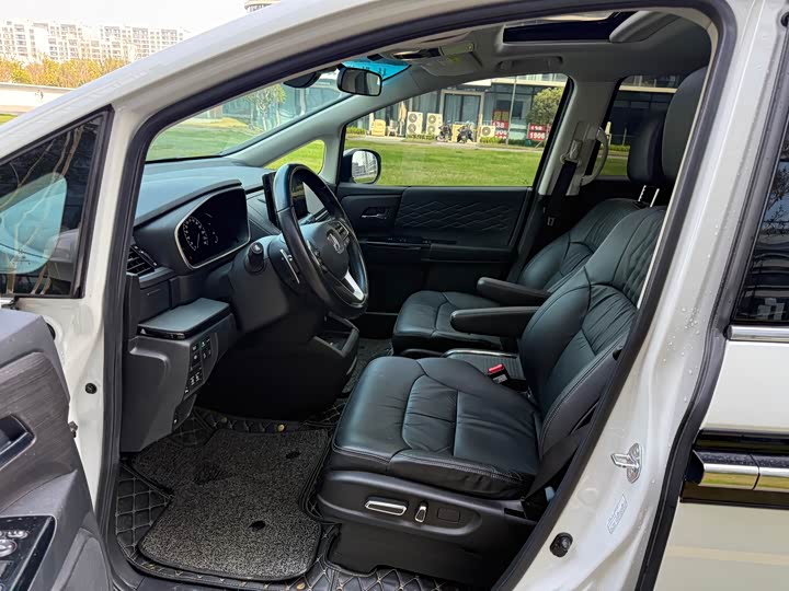 Фото 9 - Honda Elysion