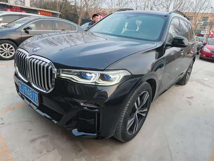 Фото 1 - BMW X7