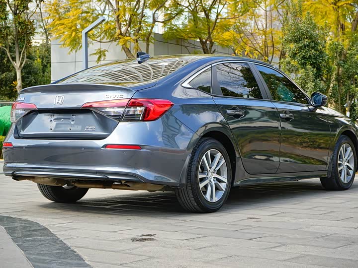 Фото 8 - Honda Civic