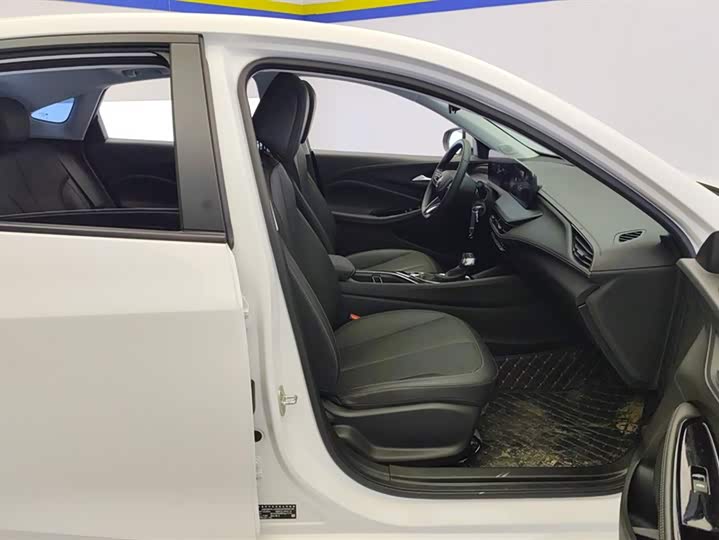 Фото 8 - Buick Verano