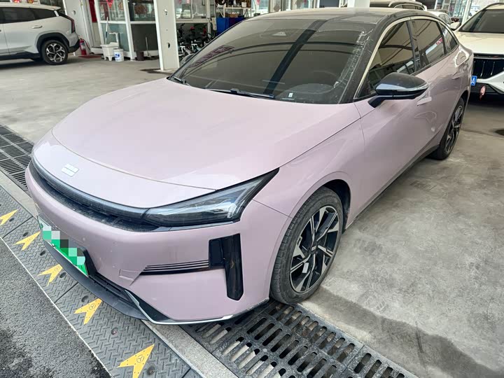 Photo 1 - Geely Galaxy L6