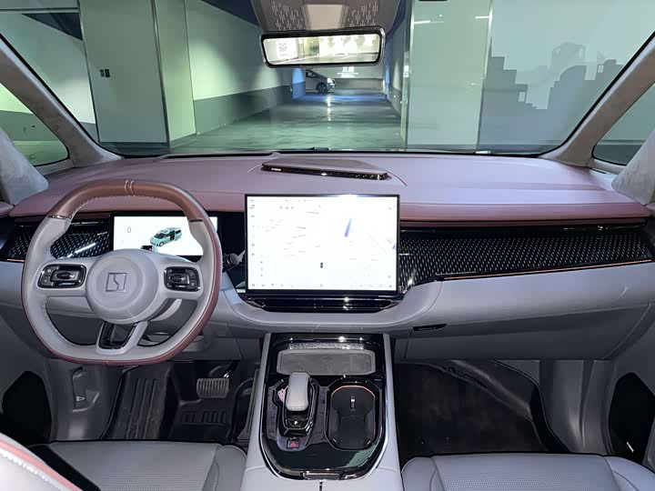 Фото 6 - Zeekr 009