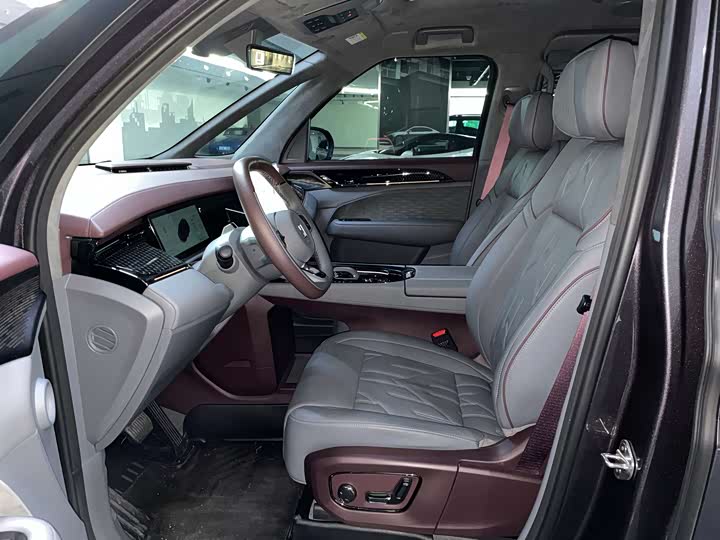 Фото 8 - Zeekr 009