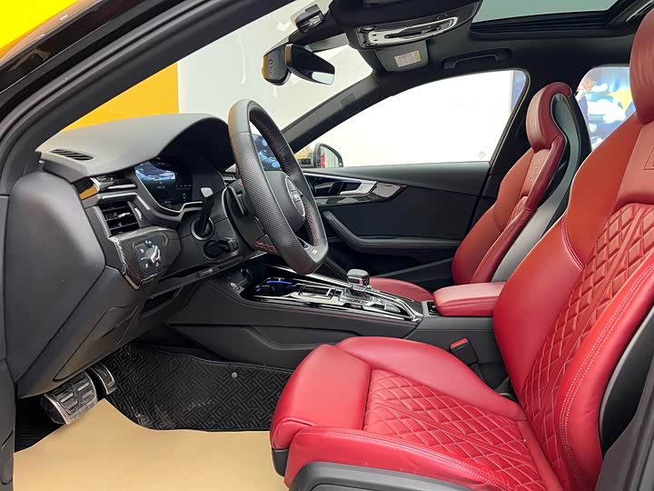 Фото 3 - Audi S4