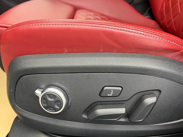 Фото 8 - Audi S4