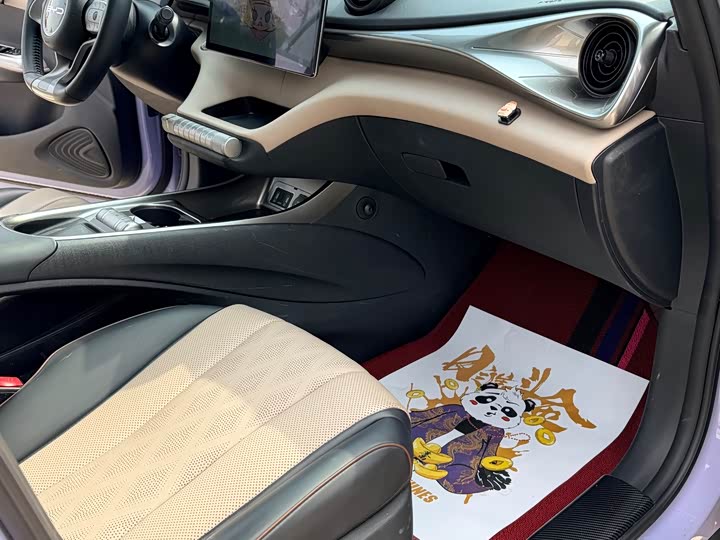 Фото 9 - BYD Dolphin