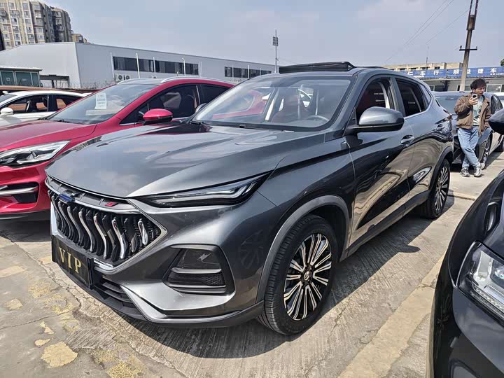 Photo 1 - Changan Oshan X5