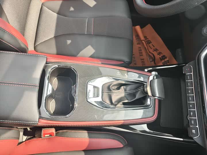 Photo 5 - Changan Oshan X5