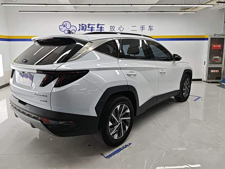 Фото 3 - Hyundai Tucson L