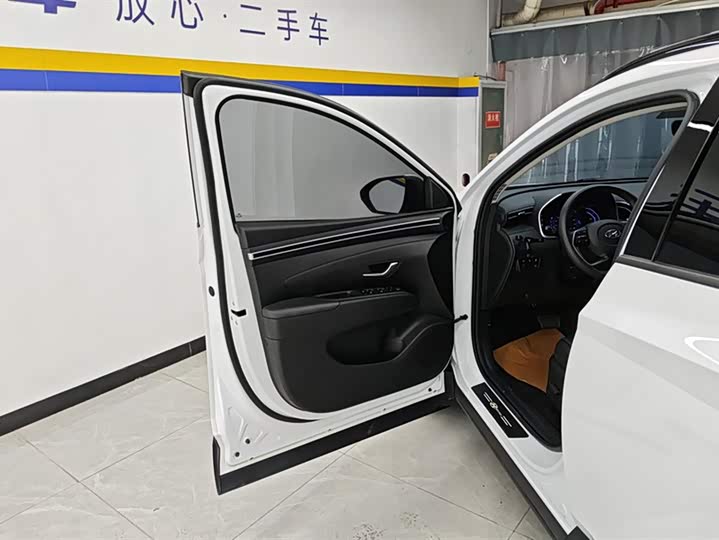 Фото 7 - Hyundai Tucson L