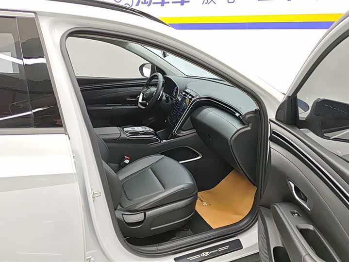 Фото 8 - Hyundai Tucson L