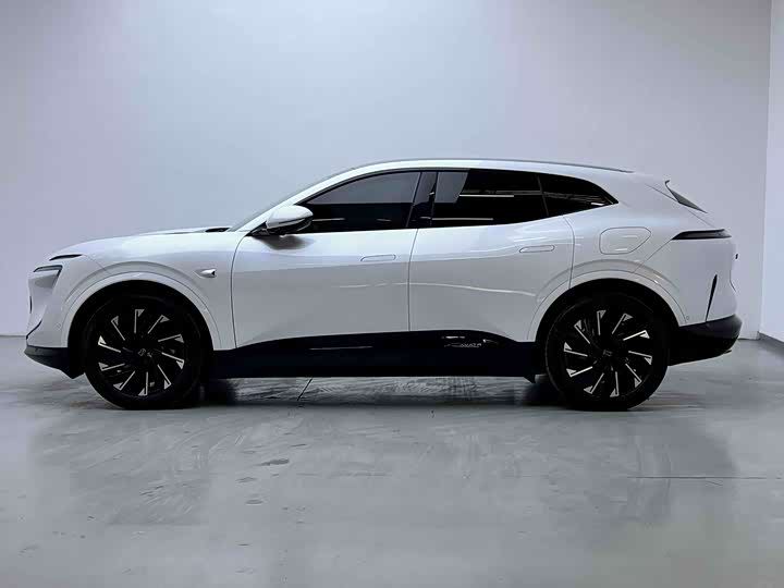 Фото 4 - Avatr 07