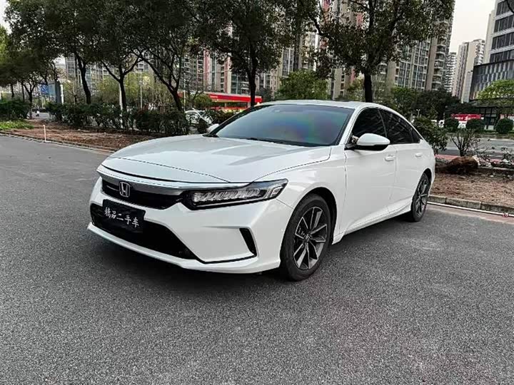 Фото 1 - Honda Inspire