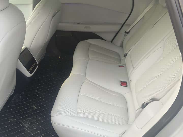 Фото 8 - XPeng F57