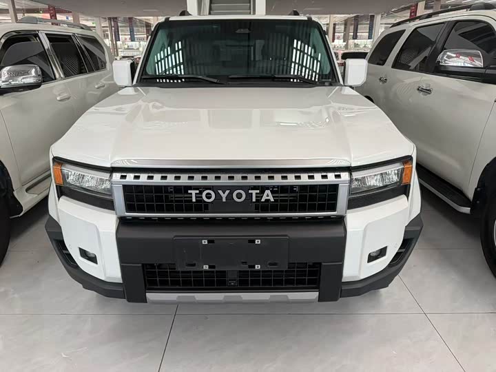 Фото 1 - Toyota Prado