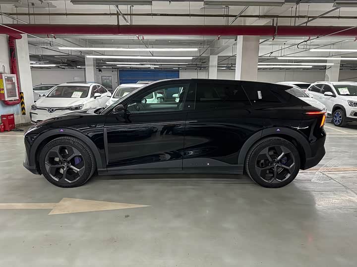 Фото 5 - Geely Jiyue 01