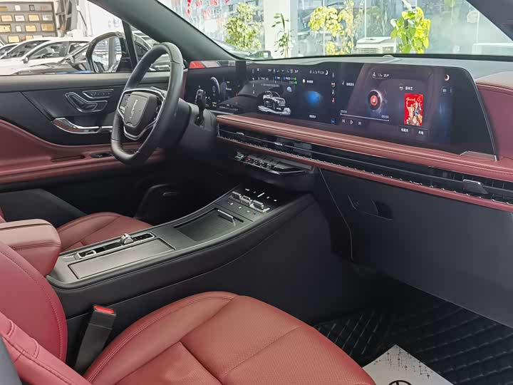 Photo 6 - Lincoln Corsair