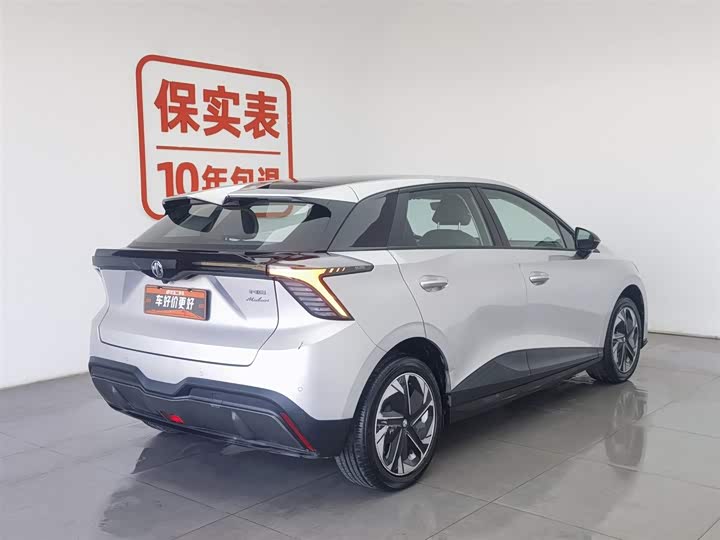 Фото 2 - MG Motor 4 EV