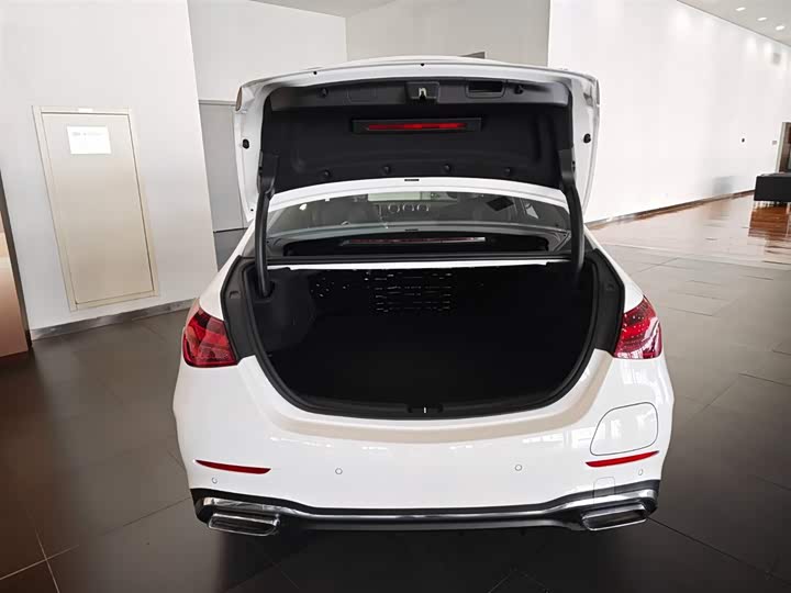 Photo 6 - Mercedes-Benz C-Class Hybrid