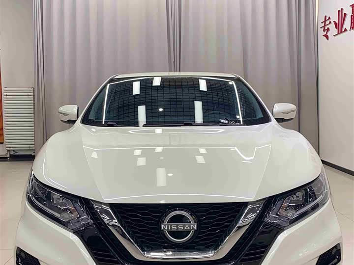 Фото 2 - Nissan Qashqai