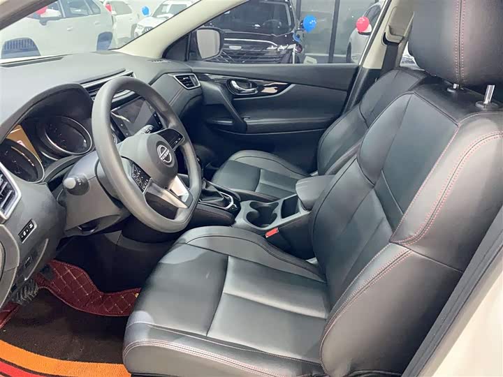 Фото 8 - Nissan Qashqai