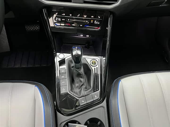 Фото 5 - Volkswagen Tayron GTE Hybrid