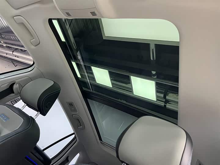 Фото 9 - Volkswagen Tayron GTE Hybrid