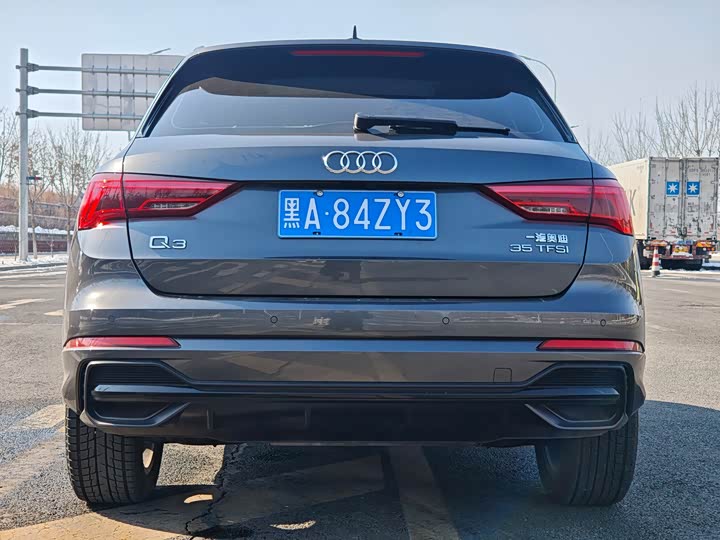 Фото 4 - Audi Q3