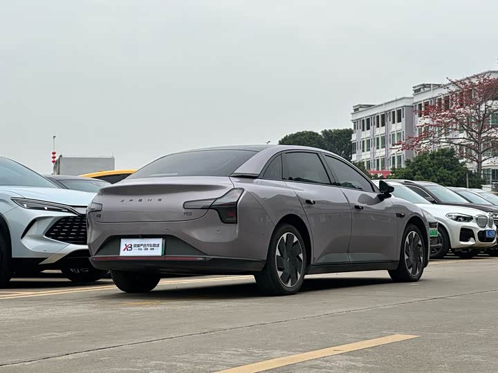 Фото 4 - XPeng Mona M03