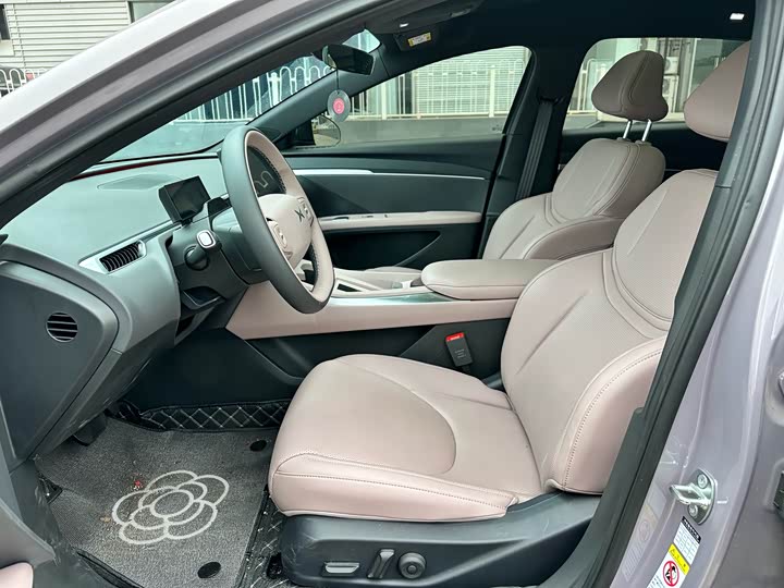 Фото 8 - XPeng Mona M03