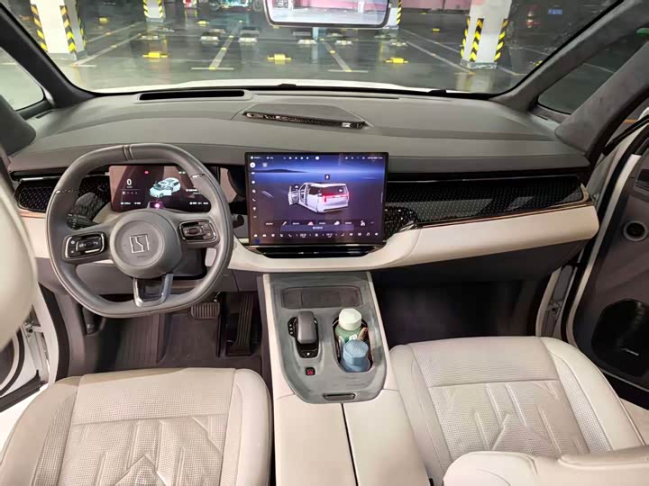 Фото 5 - Zeekr 009